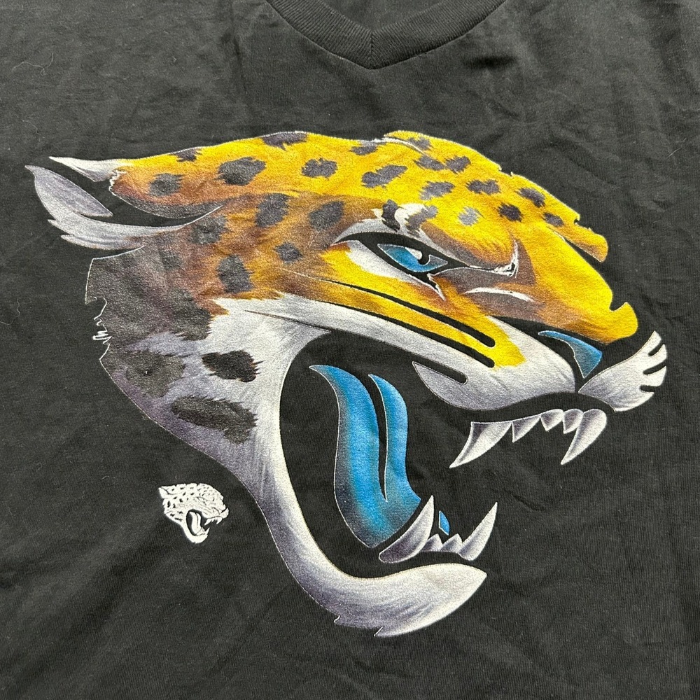NFL Pro Line T-Shirt Womens XL Black Jacksonville Jaguars Graphic V-Neck Cotton